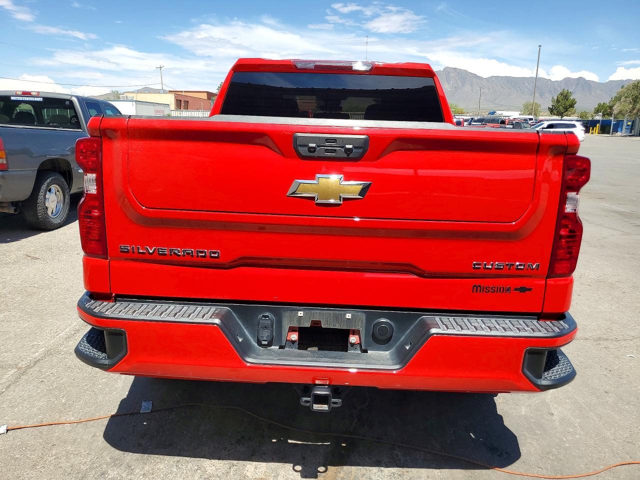 2023 Chevrolet Silverado K1500 Custom - Image 6