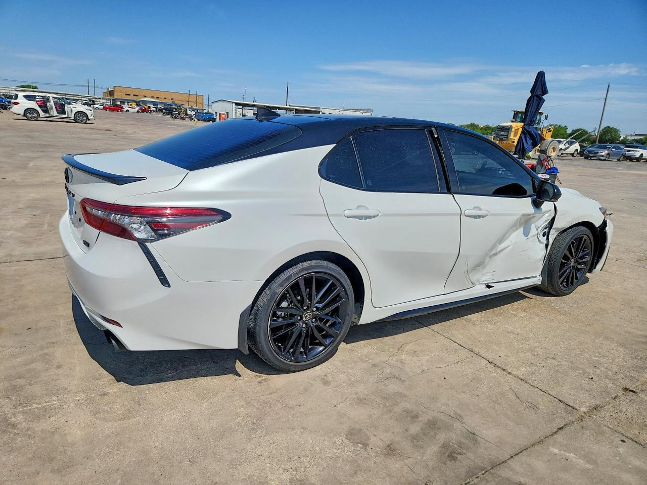 2023 Toyota Camry Xse - Фото 3