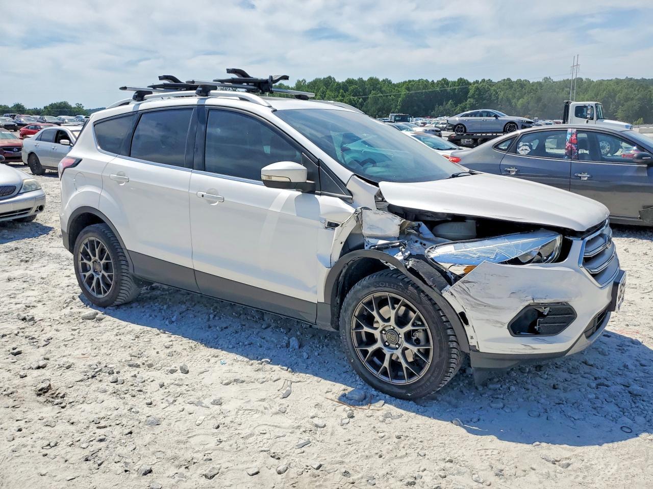 2017 Ford Escape Titanium - Фото 4