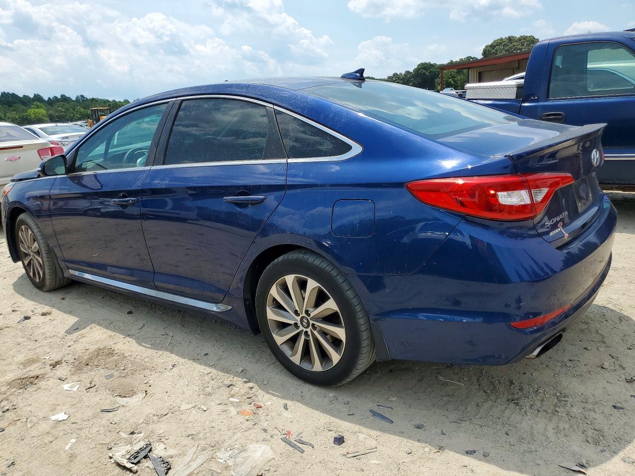 2015 Hyundai Sonata - Image 2