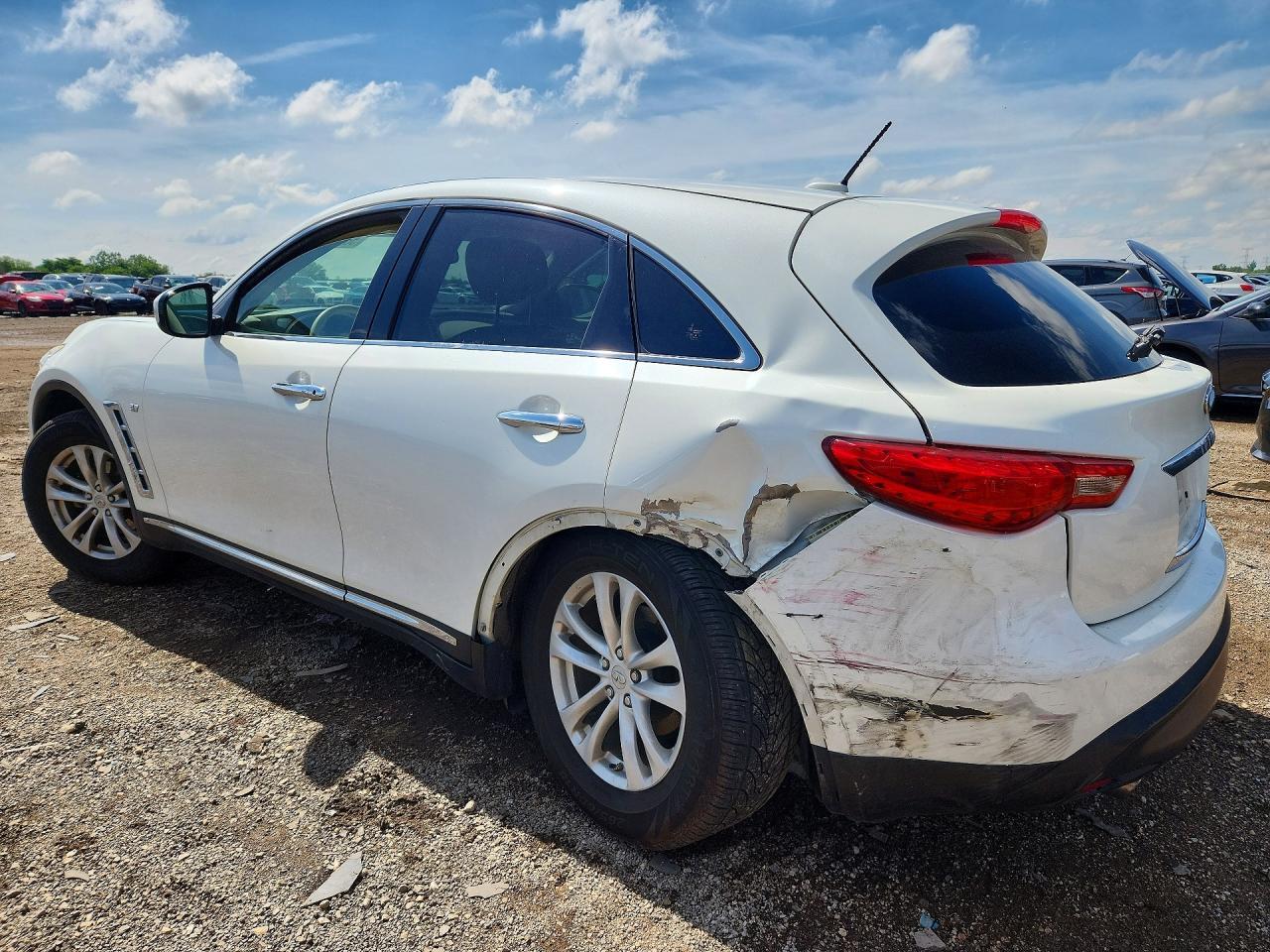 2017 Infiniti Qx70 Base - Фото 2