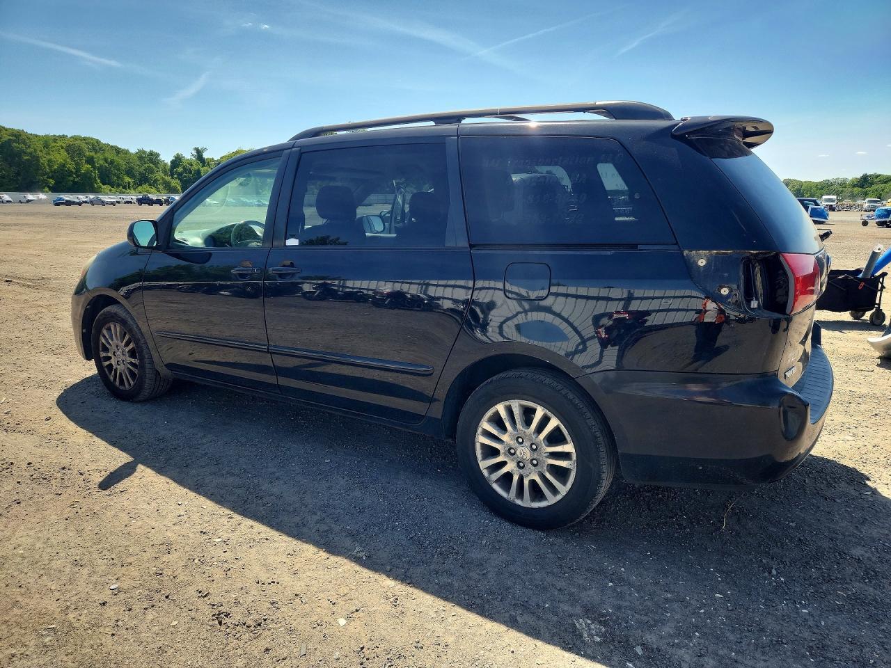 2008 Toyota Sienna Le - Фото 2