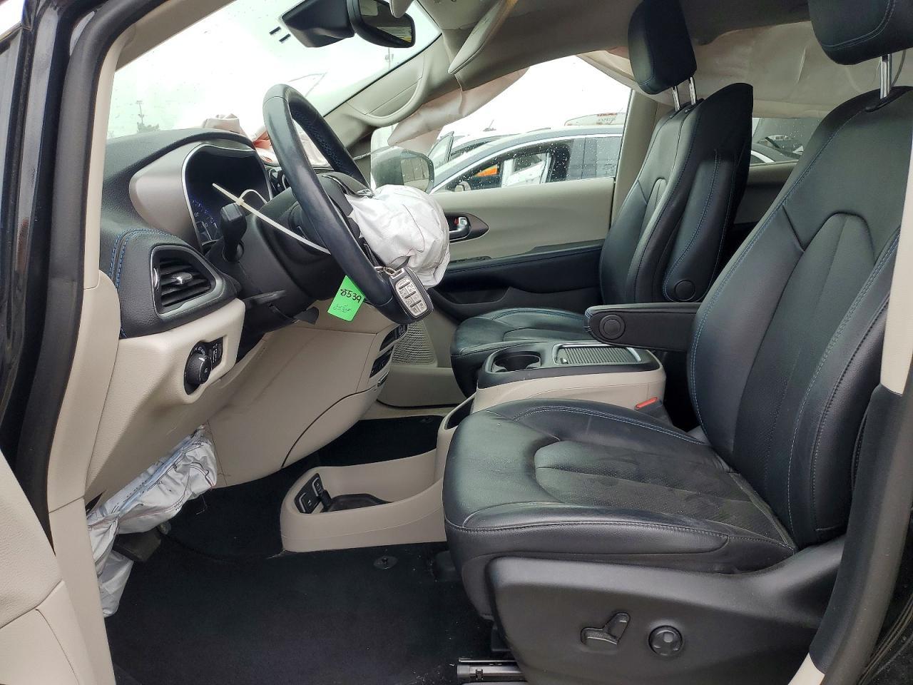 2021 Chrysler Pacifica Touring L - Image 7