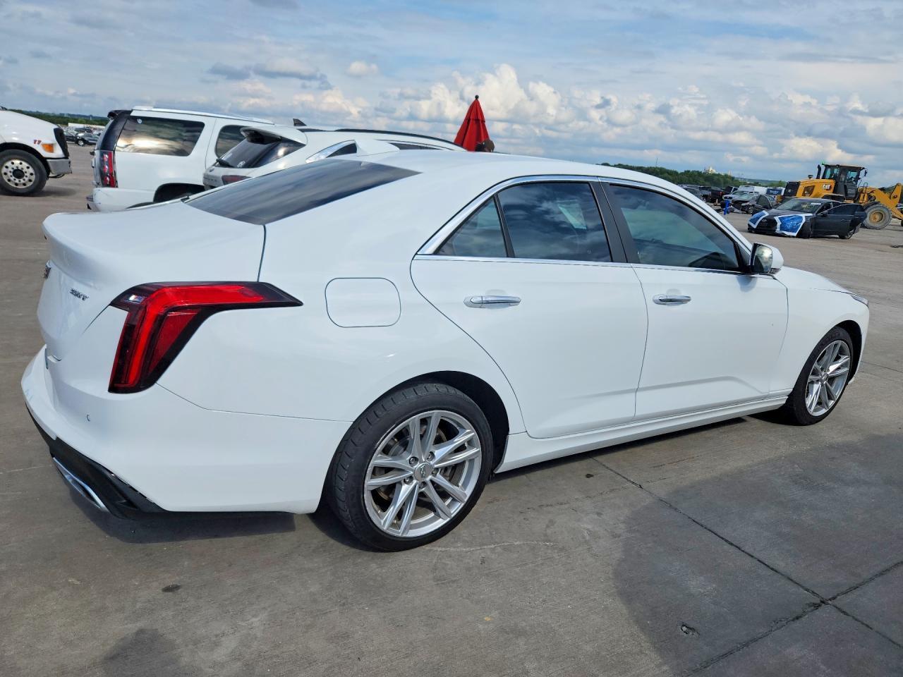 2022 Cadillac Ct4 Luxury - Image 3