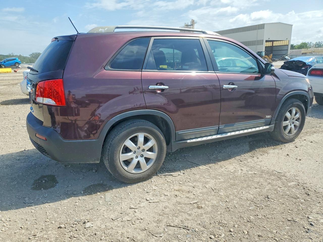2012 Kia Sorento Lx - Image 3