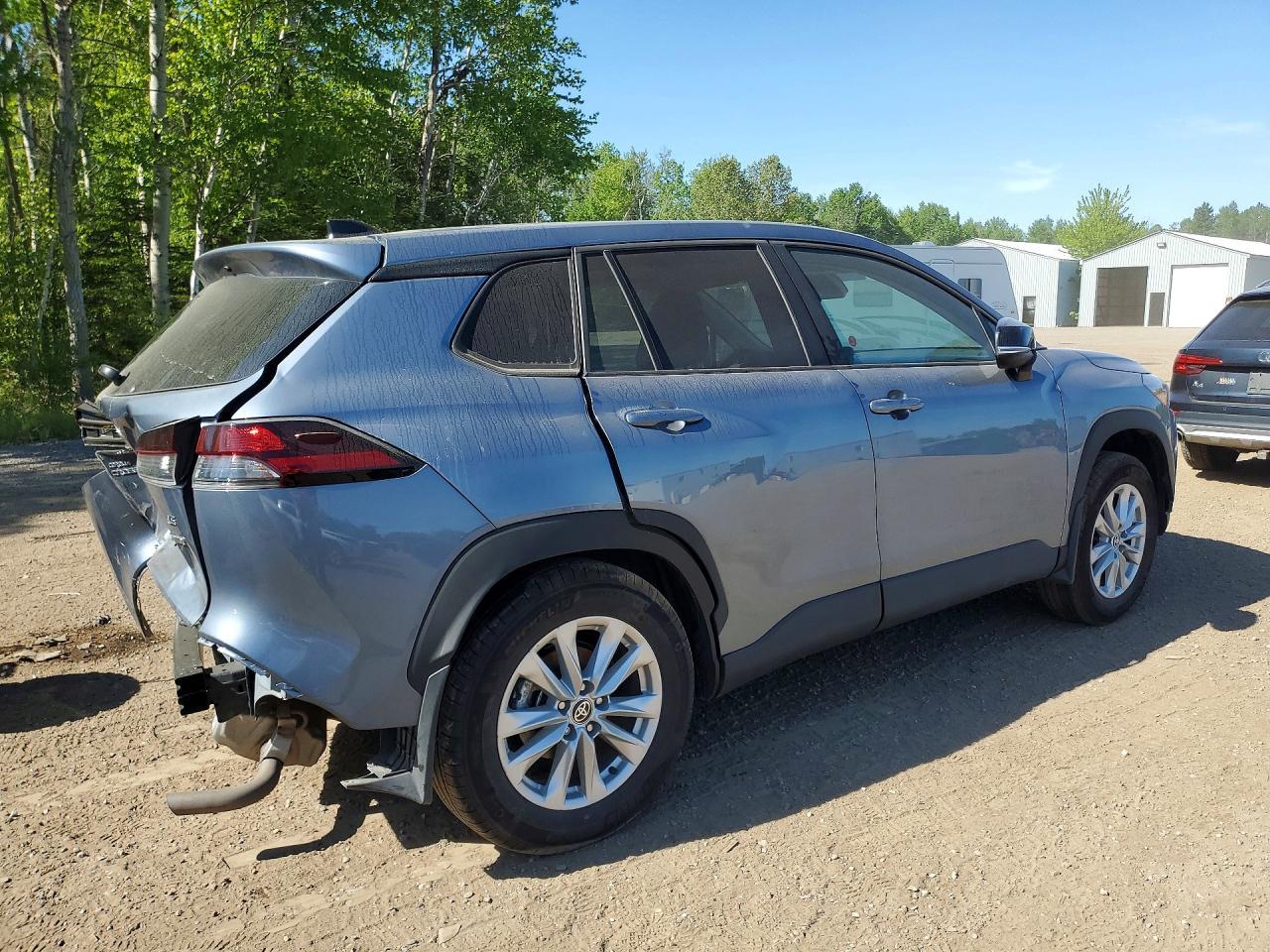 2026 Toyota Corolla Cross Le - Image 3