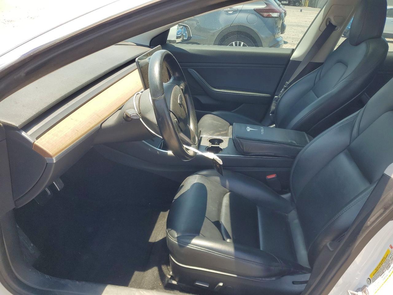 2019 Tesla Model 3 - Фото 7