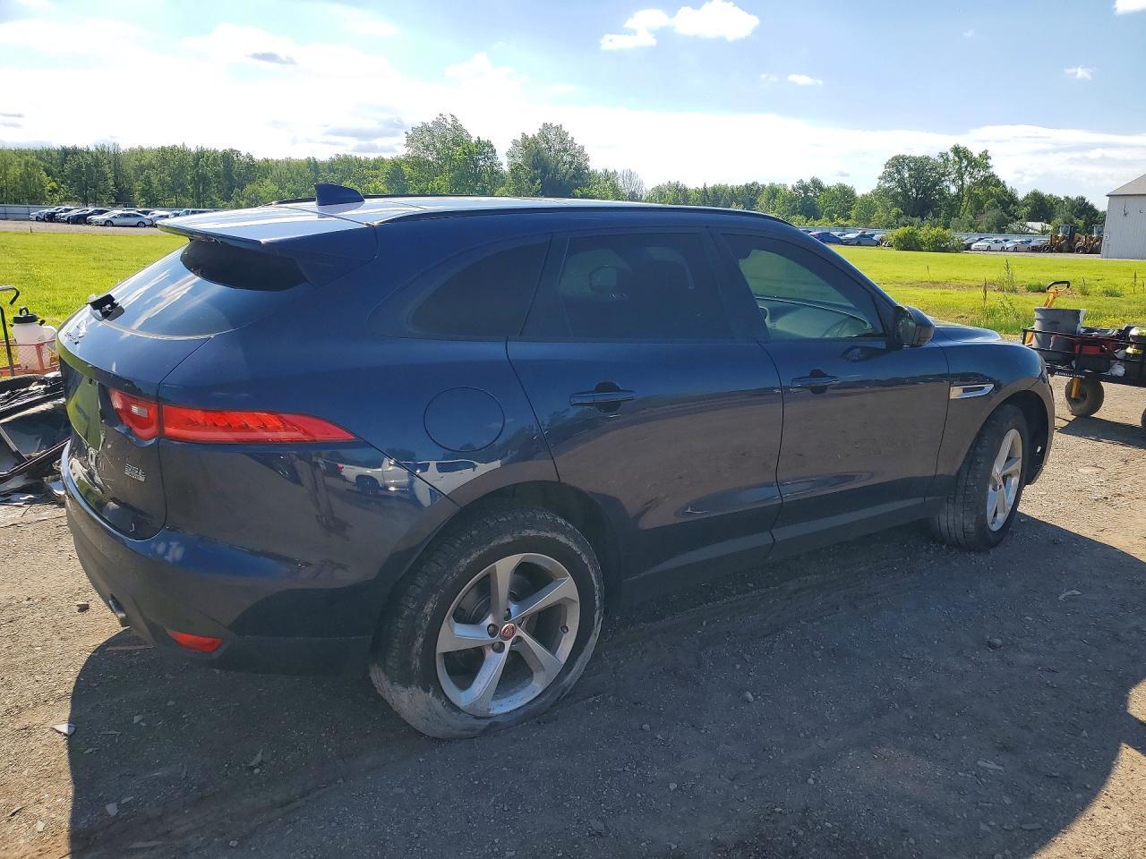 2017 Jaguar F-Pace Premium - Фото 3