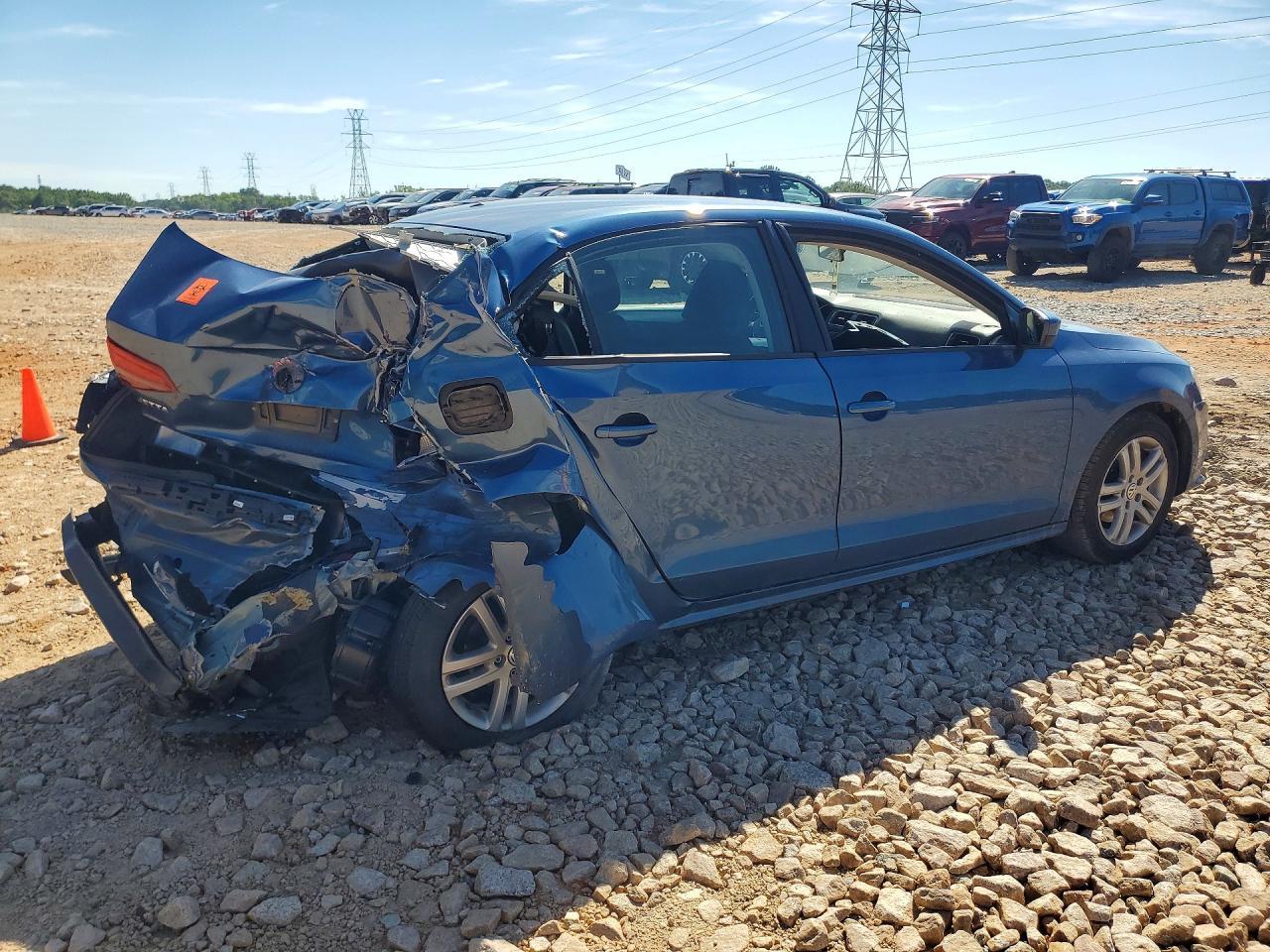 2018 Volkswagen Jetta S - Фото 3