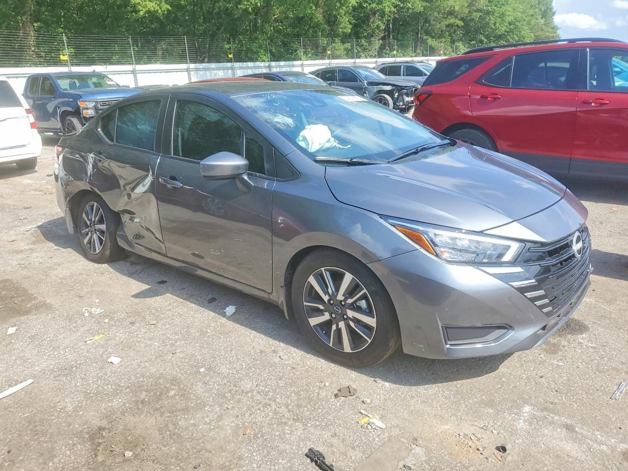 2025 Nissan Versa Sv - Image 4