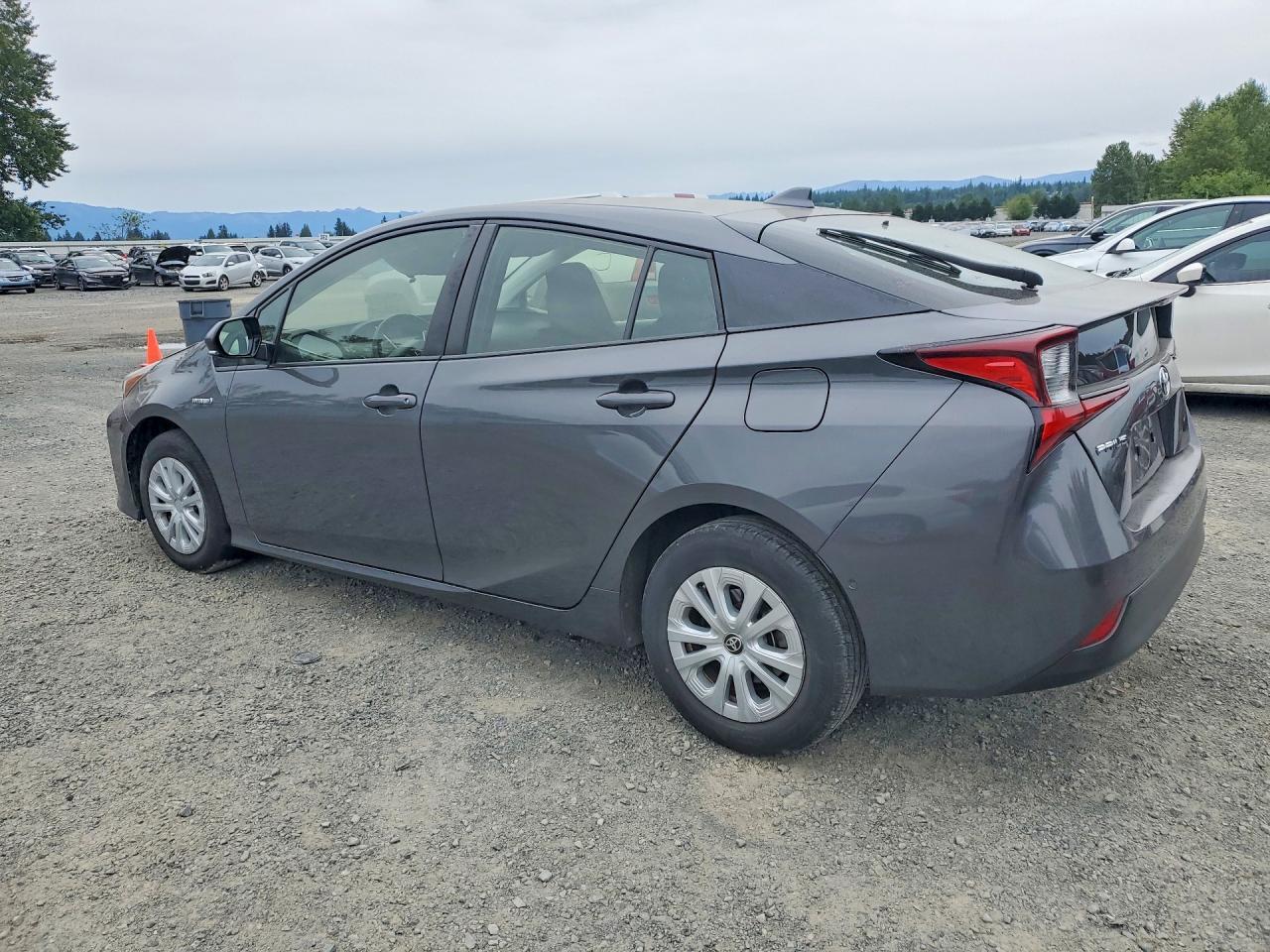 2019 Toyota Prius Le - Фото 2