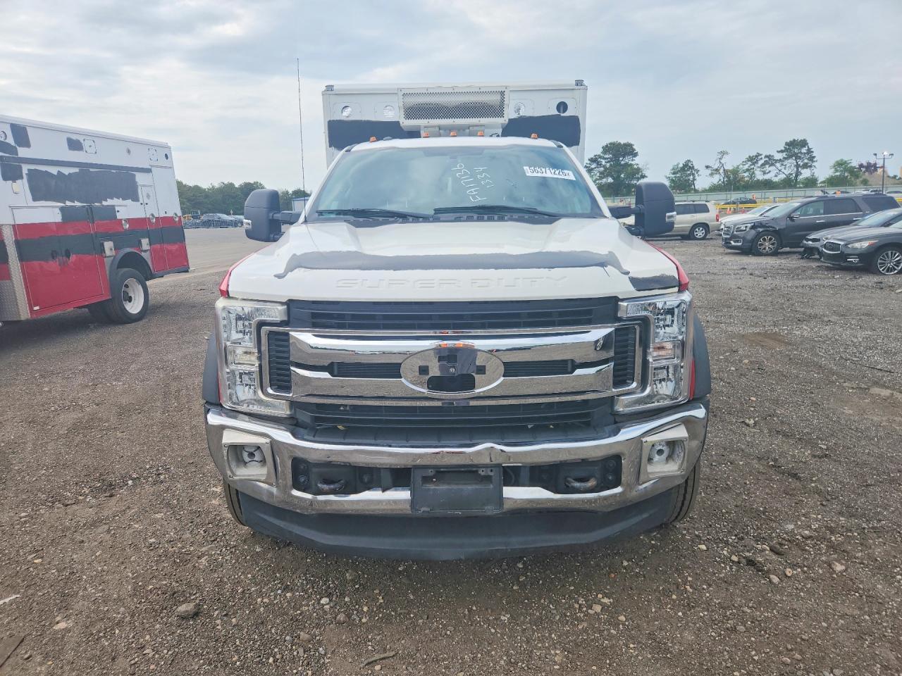2017 Ford F550 Super Duty - Фото 5