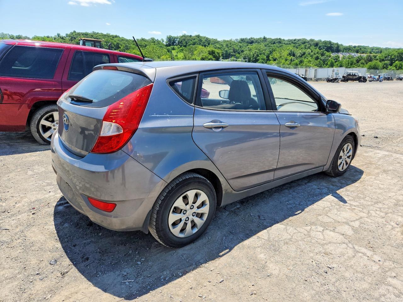 2016 Hyundai Accent Se - Image 3