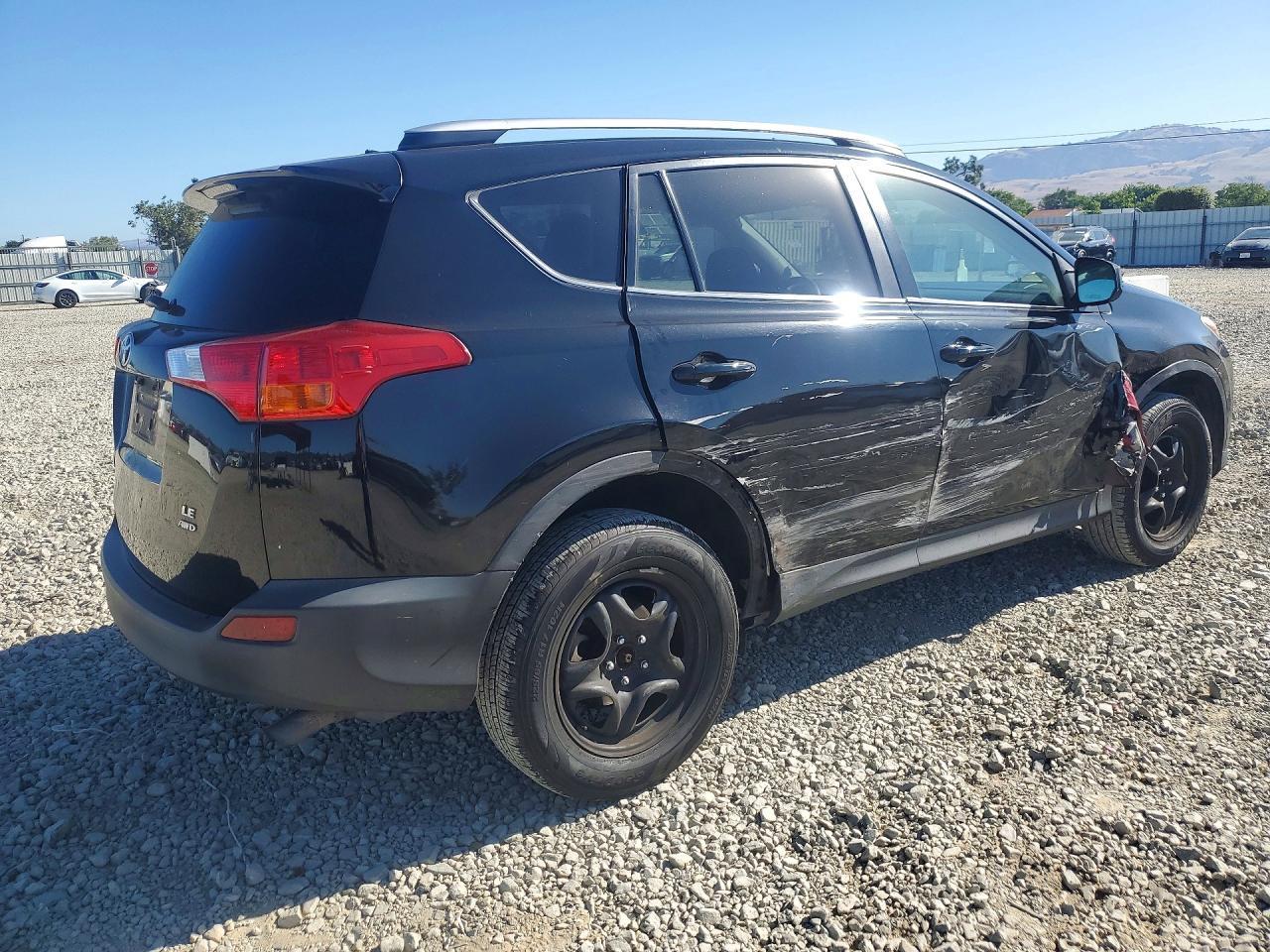 2015 Toyota Rav4 Le - Фото 3