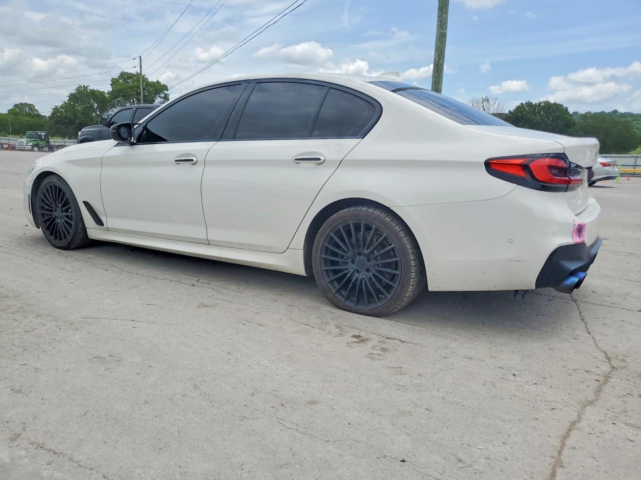 2018 BMW M550Xi - Image 2