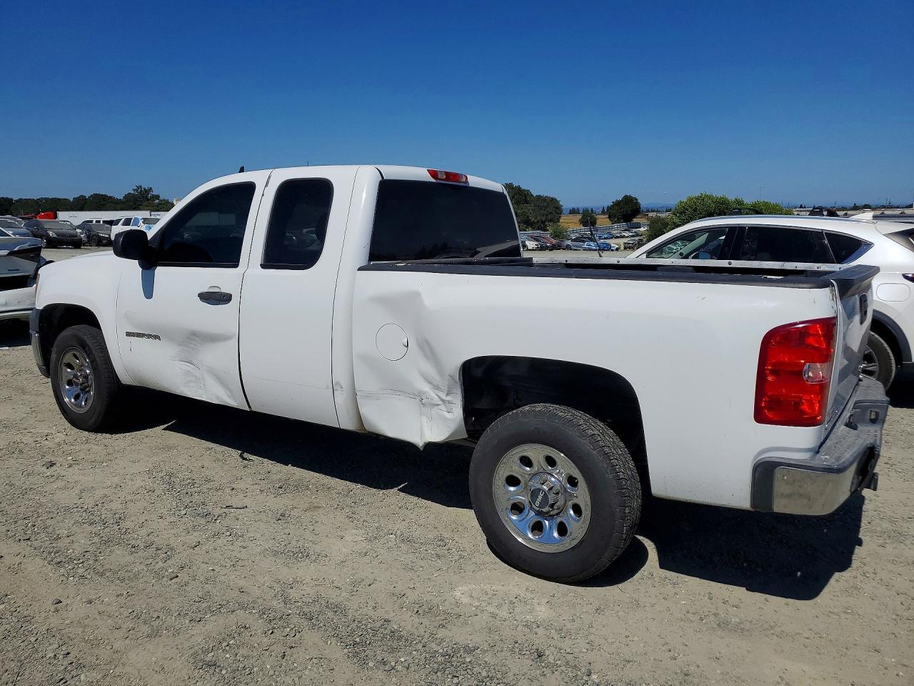 2010 GMC Sierra C1500 Sl - Image 2