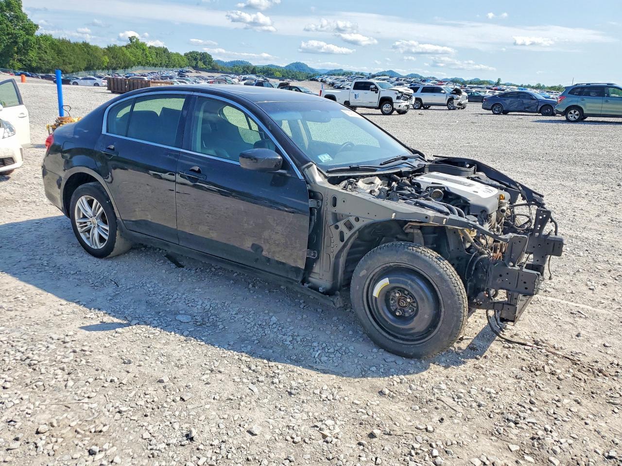 2015 Infiniti Q40 Base - Image 4