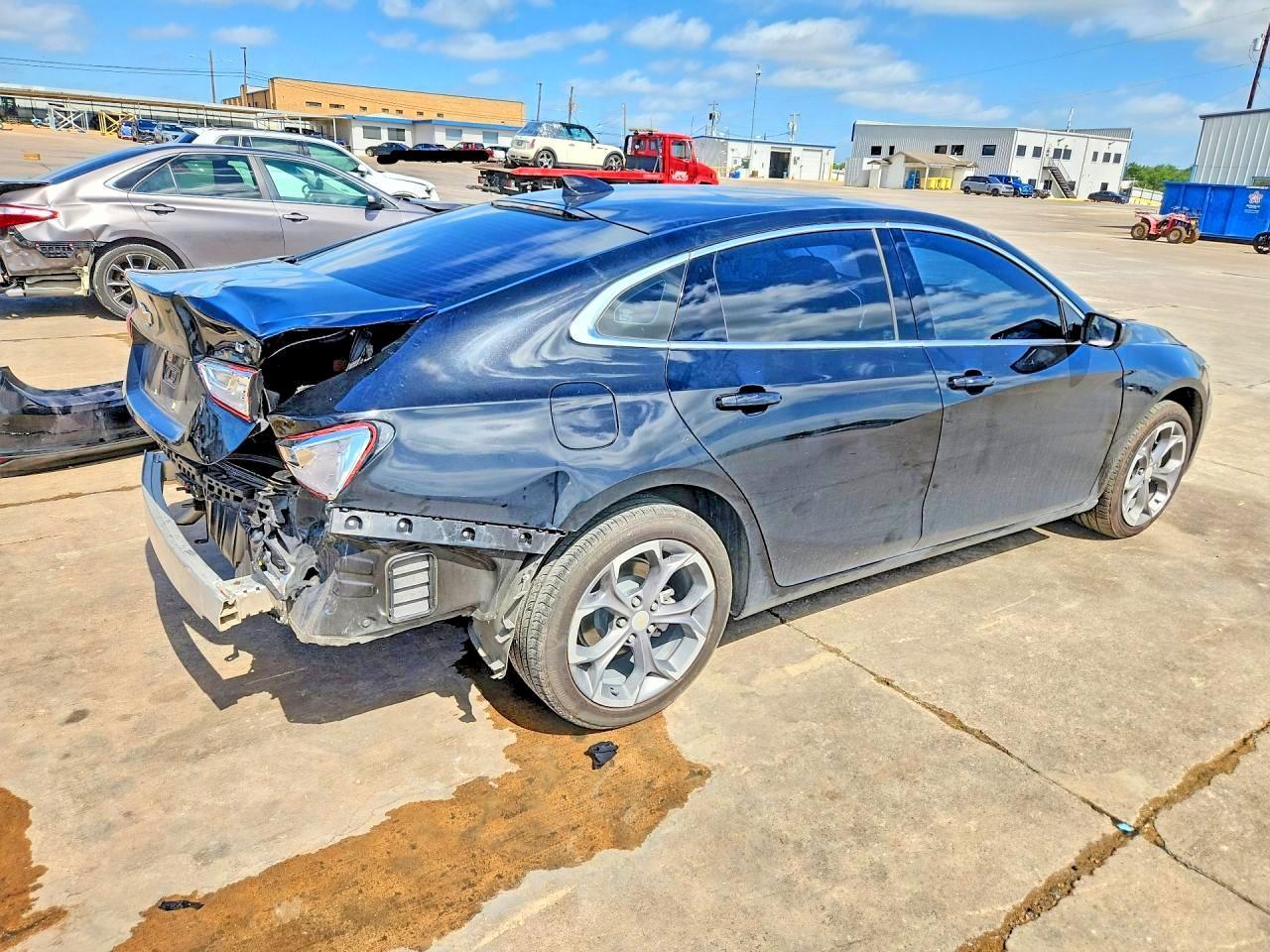 2024 Chevrolet Malibu Lt - Фото 3