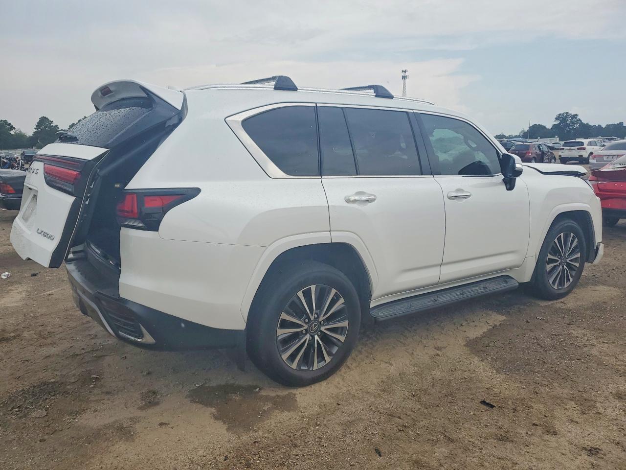 2023 Lexus Lx 600 Premium - Фото 3