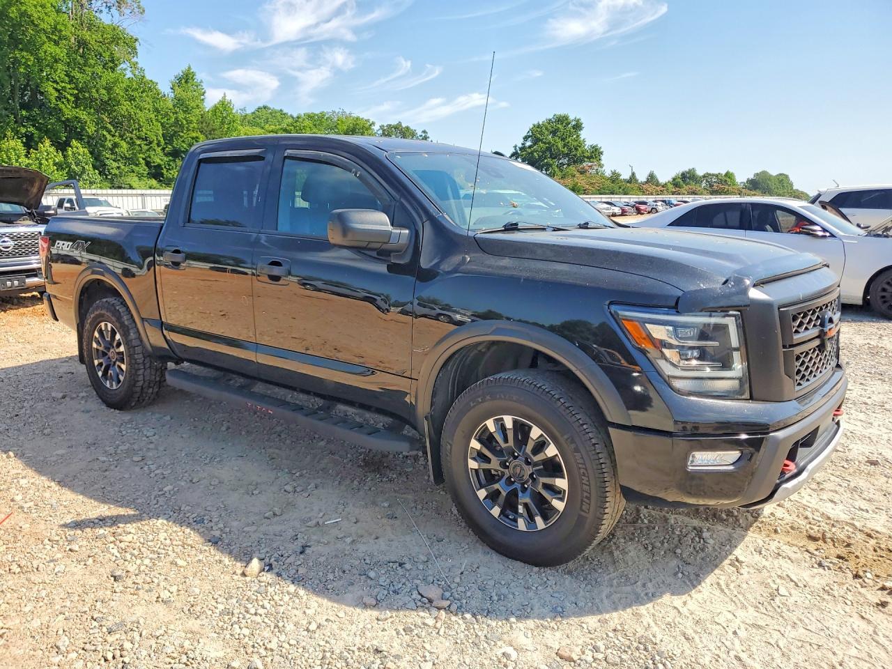 2021 Nissan Titan Pro-4X - Image 4