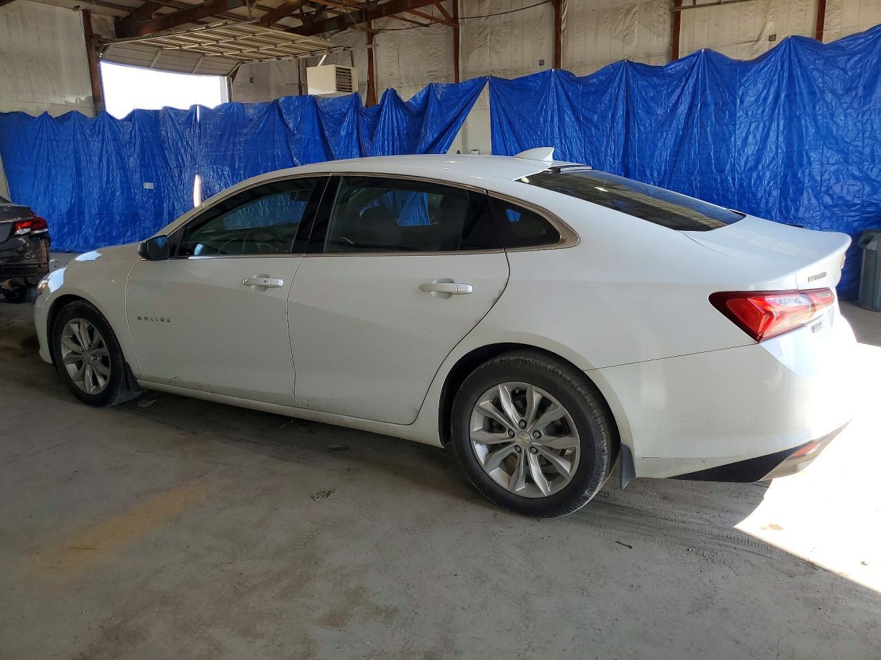 2022 Chevrolet Malibu Lt - Фото 2