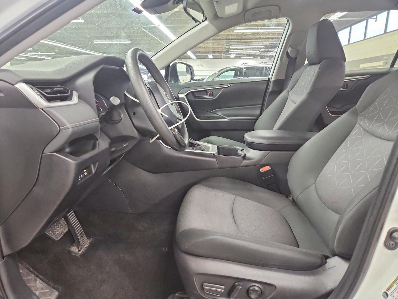 2024 Toyota Rav4 Xle - Фото 7