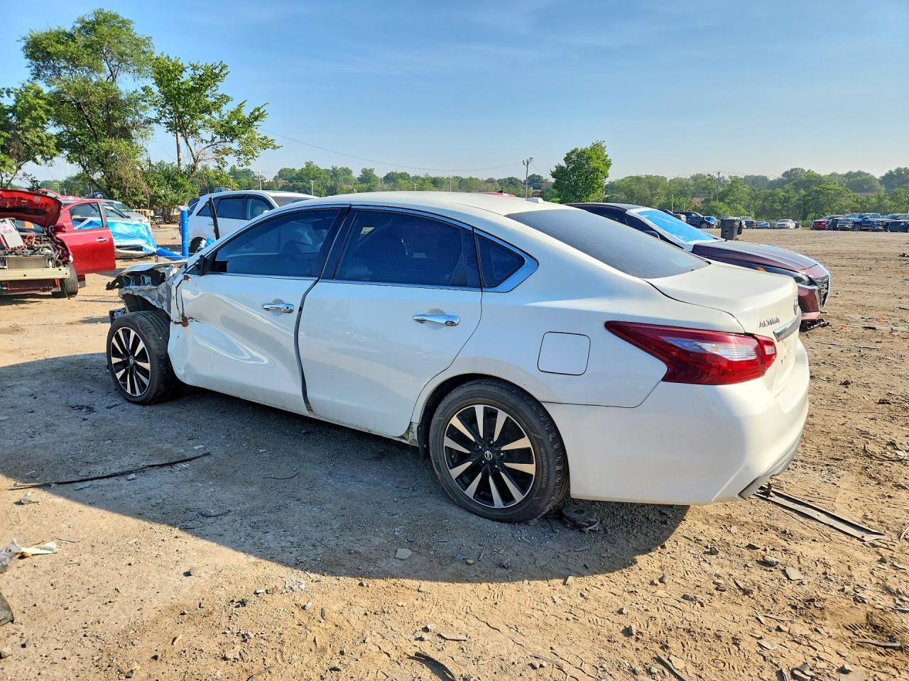 2018 Nissan Altima 2.5 Sv - Image 2