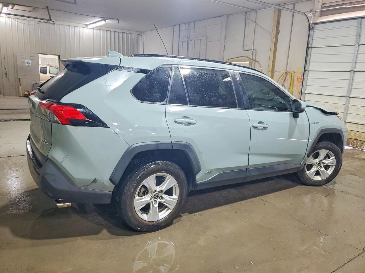 2021 Toyota Rav4 Xle - Фото 3