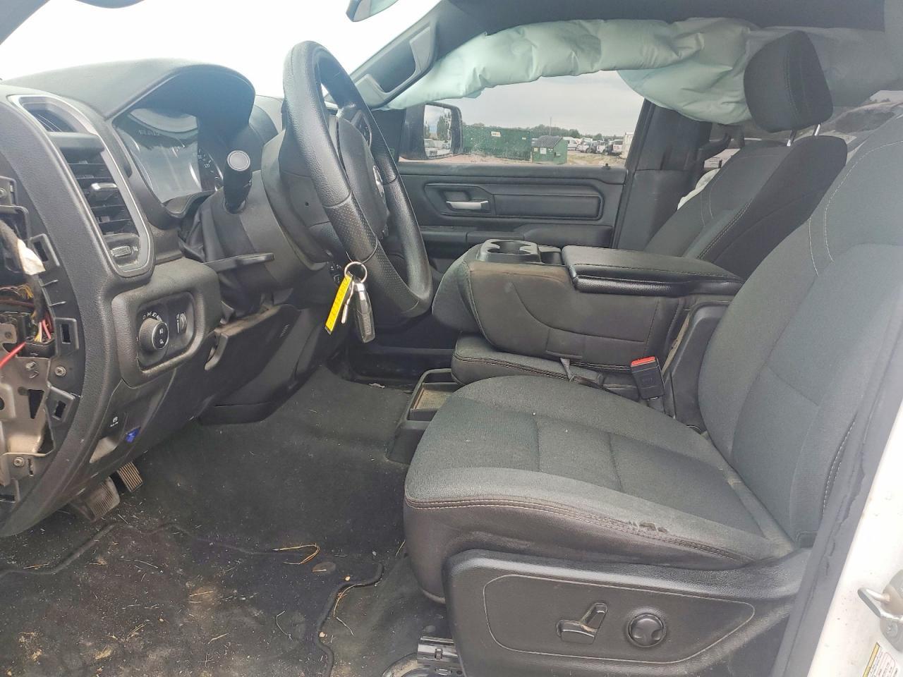 2022 Ram 1500 Tradesman - Image 7