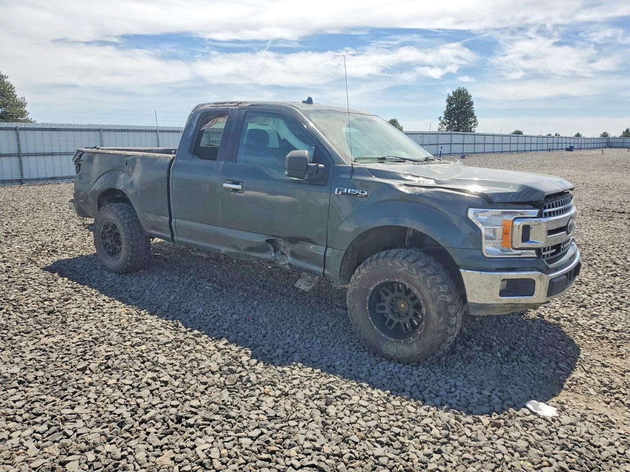 2018 Ford F150 Super Cab - Фото 4