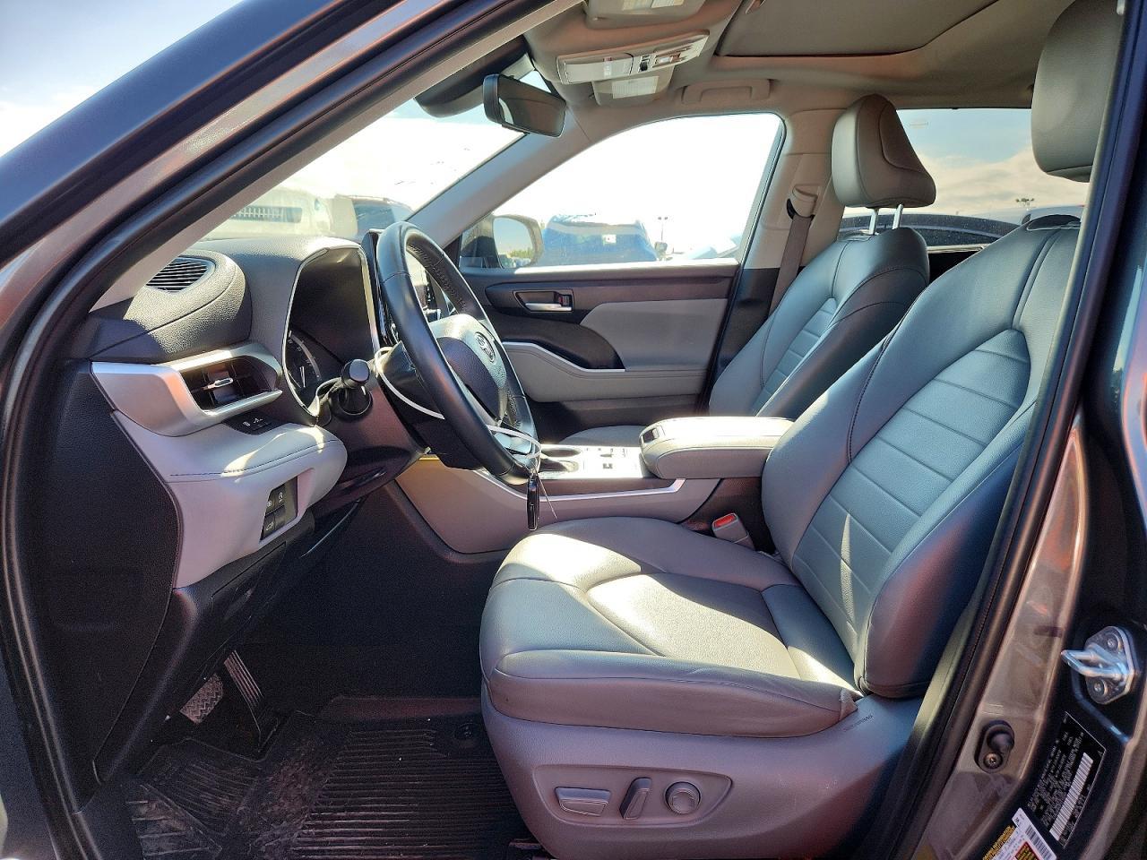 2023 Toyota Highlander Xle - Image 7