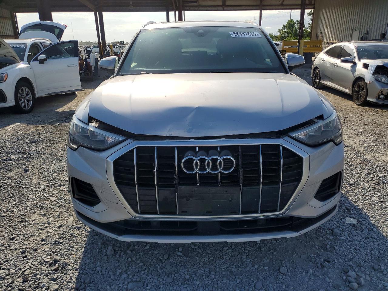 2021 Audi Q3 Premium 40 - Фото 5