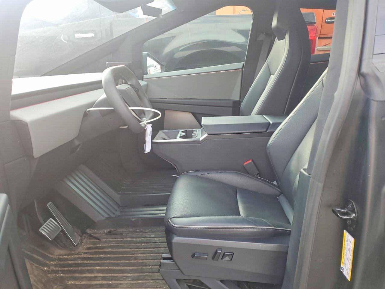 2024 Tesla Cybertruck - Фото 7