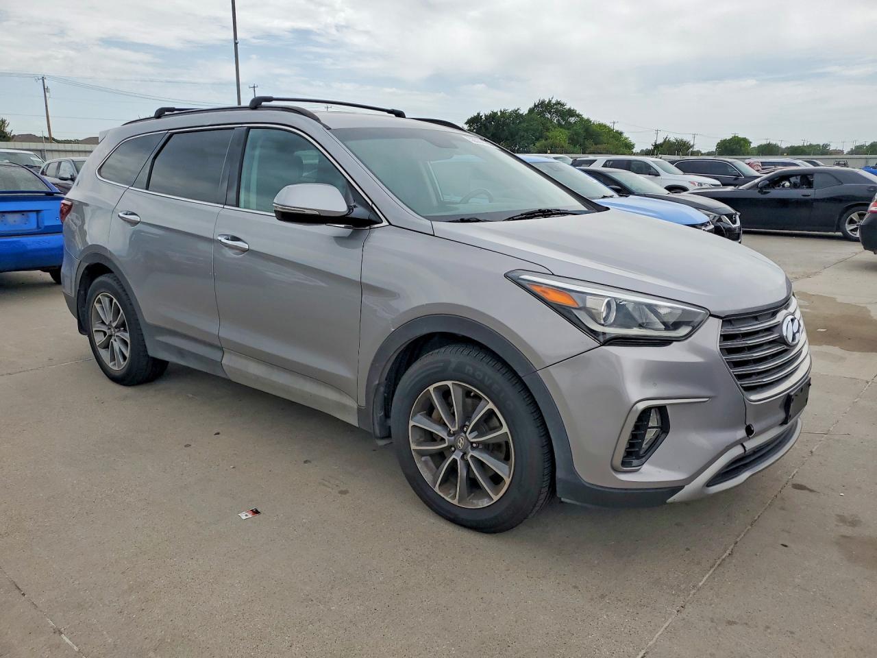 2018 Hyundai Santa Fe Se - Image 4