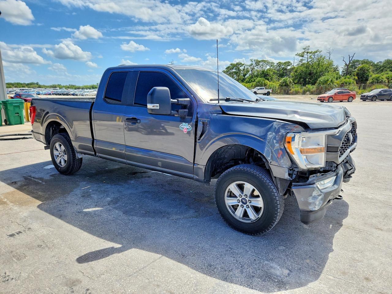2022 Ford F150 Super Cab - Фото 4