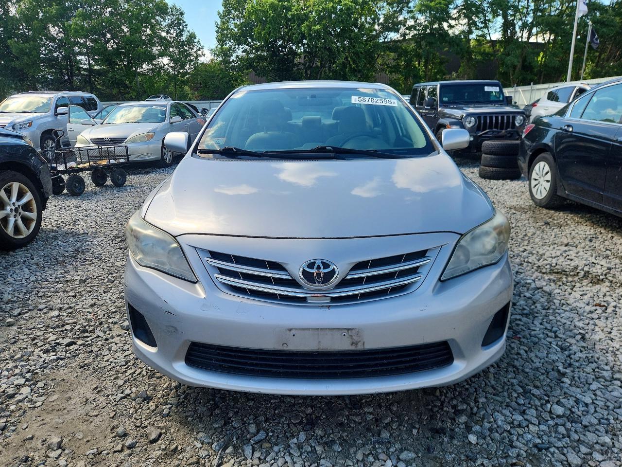 2013 Toyota Corolla Le - Image 5