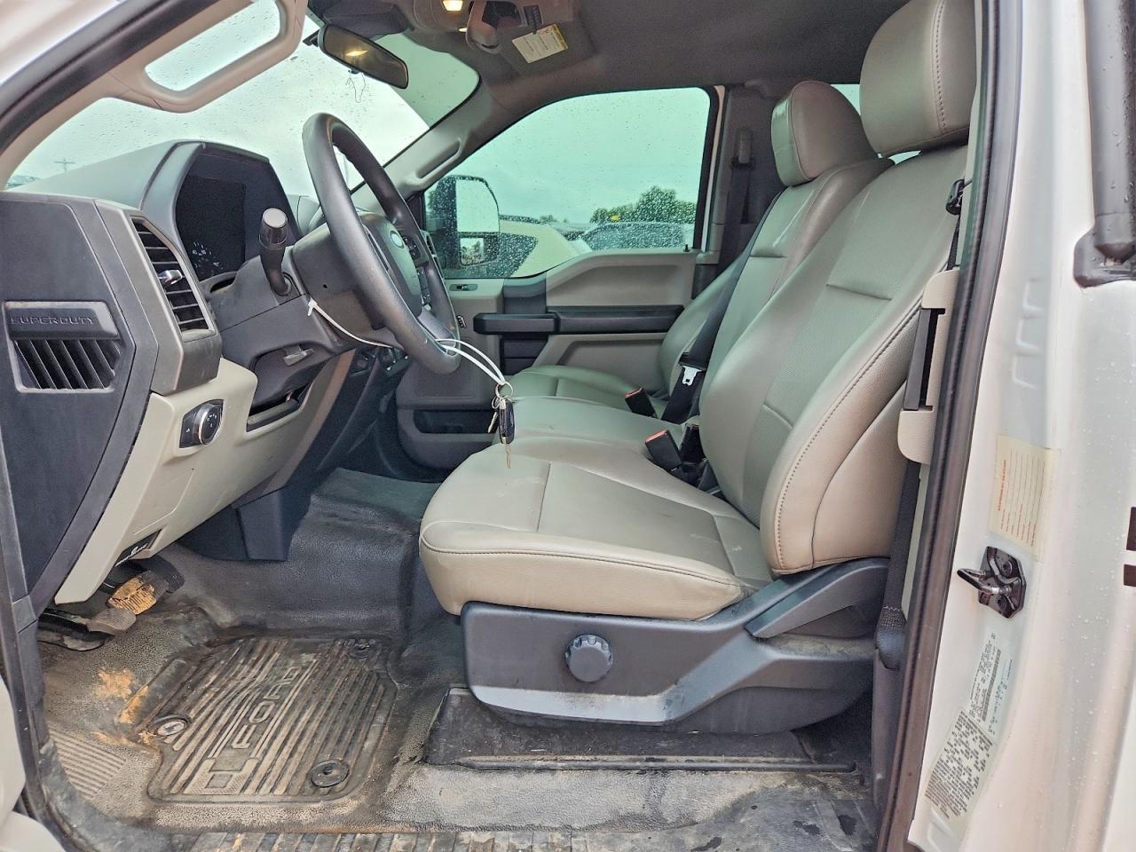 2022 Ford F250 Super Duty - Image 7