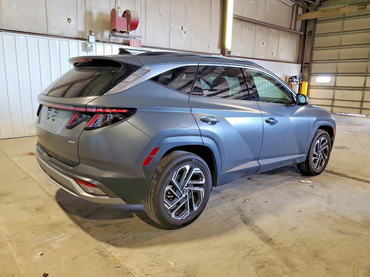 2025 Hyundai Tucson Limited - Image 3