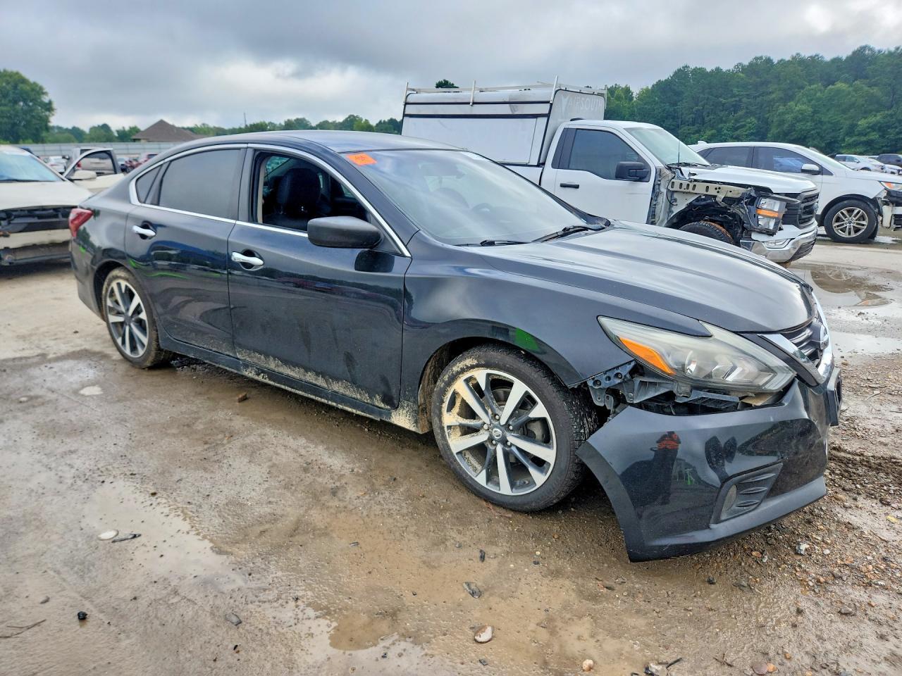 2017 Nissan Altima 2.5 Sr - Image 4