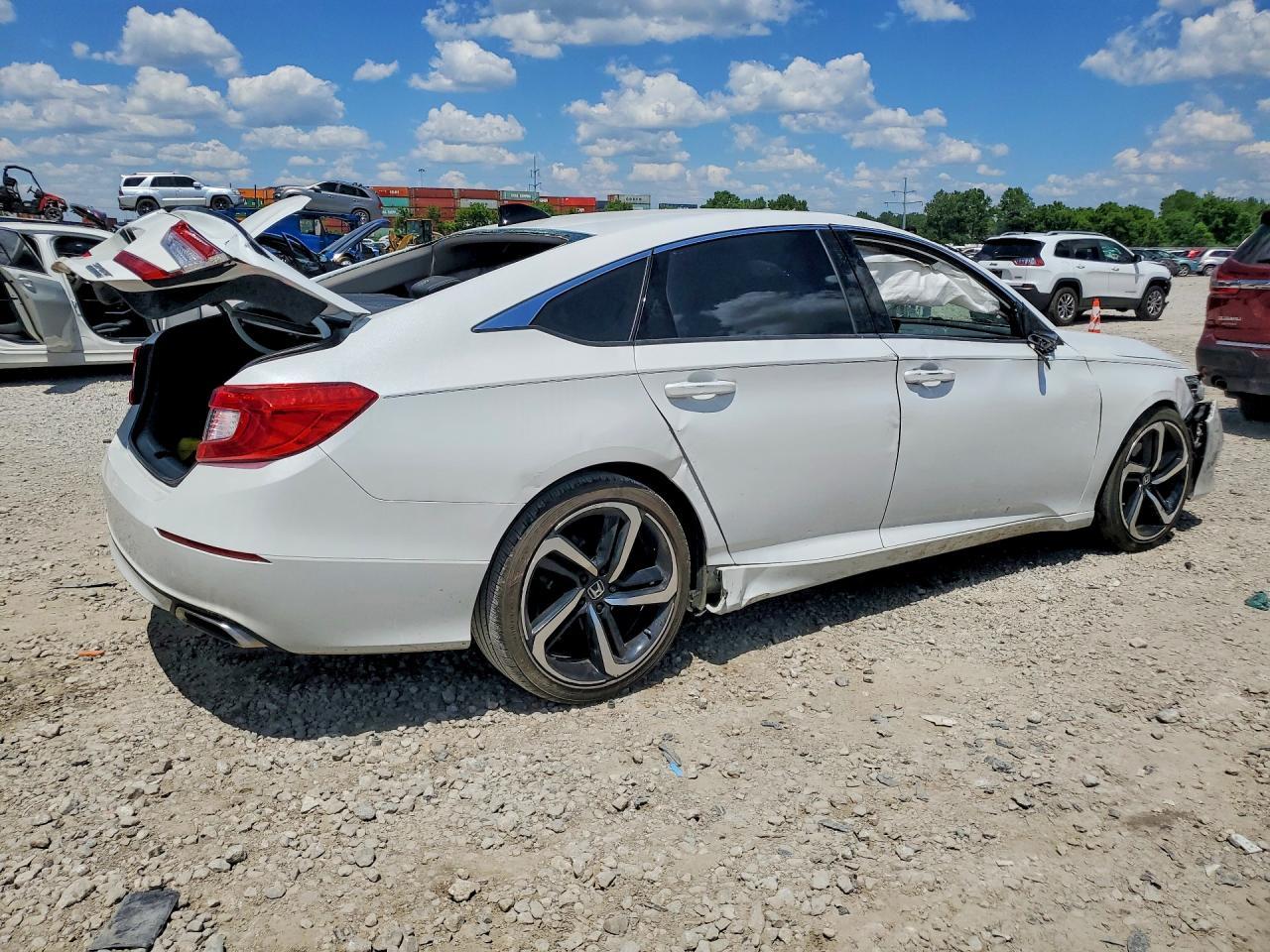 2021 Honda Accord Sport Se - Image 3