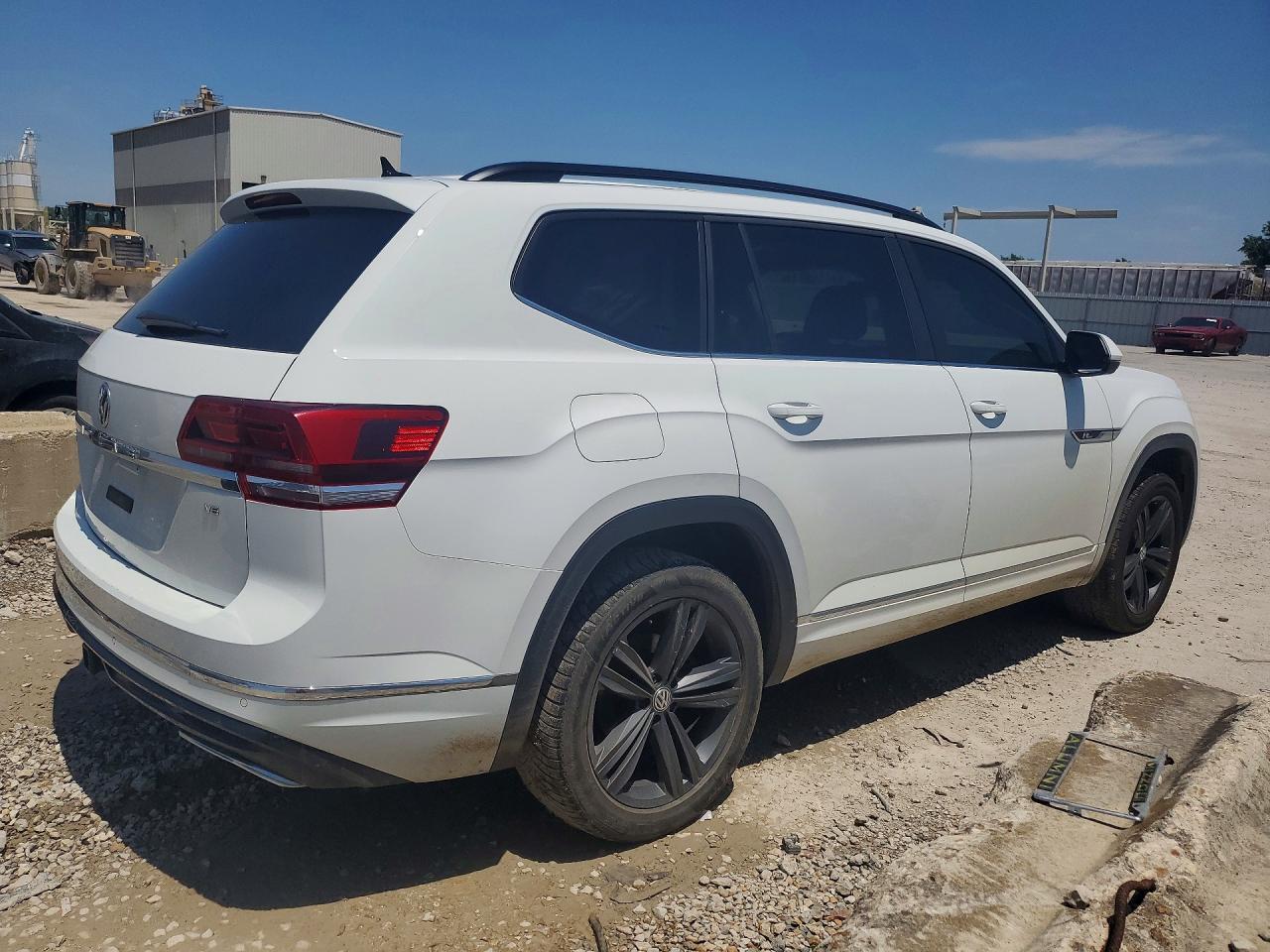2020 Volkswagen Atlas Se - Image 3