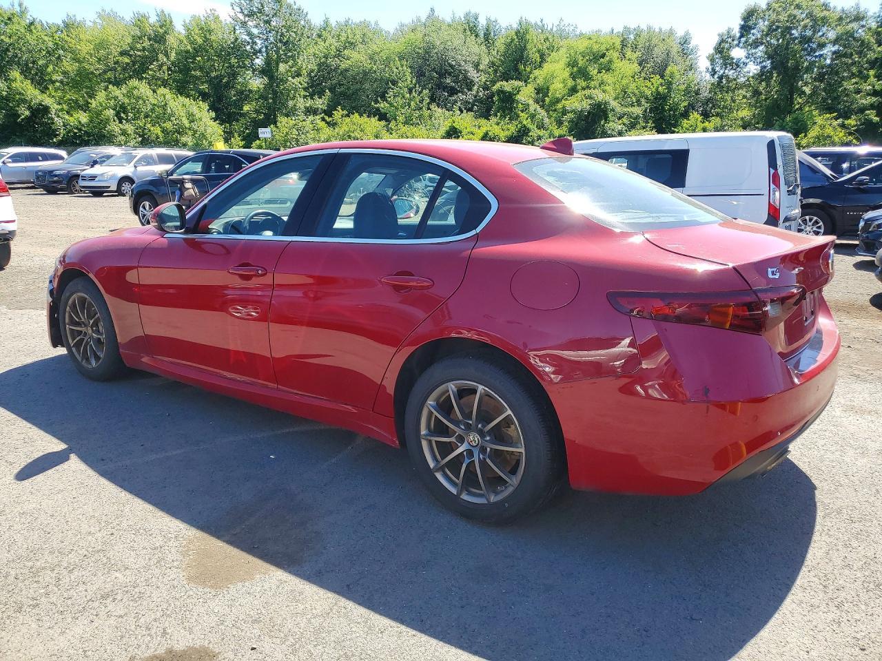 2020 Alfa Romeo Giulia - Image 2