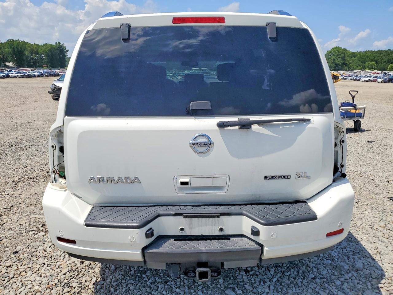 2012 Nissan Armada Sv - Image 6