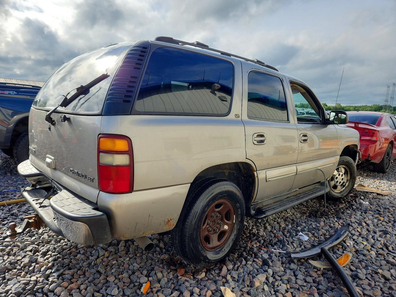 2001 Chevrolet Tahoe K1500 - Фото 3