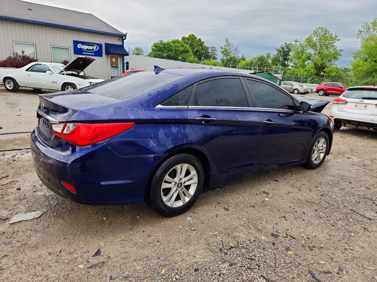 2014 Hyundai Sonata Gls - Image 3