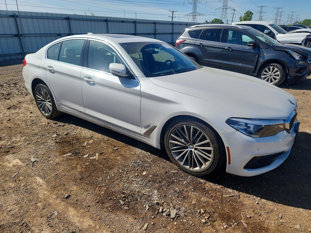 2020 BMW 530 Xi - Фото 4
