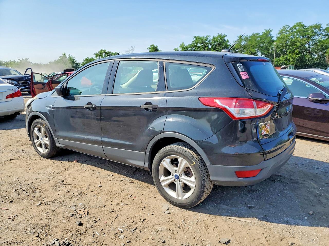 2015 Ford Escape S - Фото 2