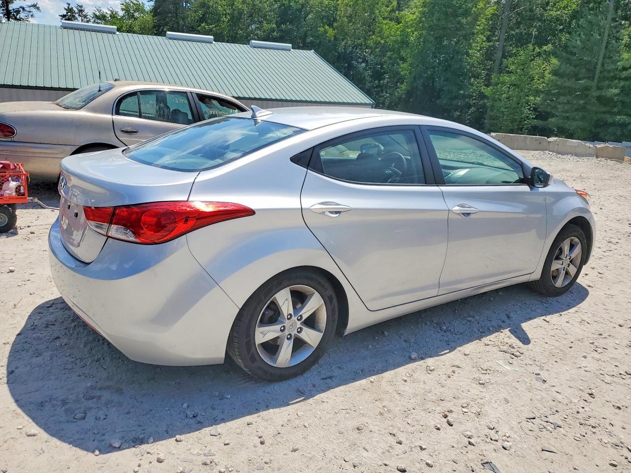 2012 Hyundai Elantra Gls - Image 3