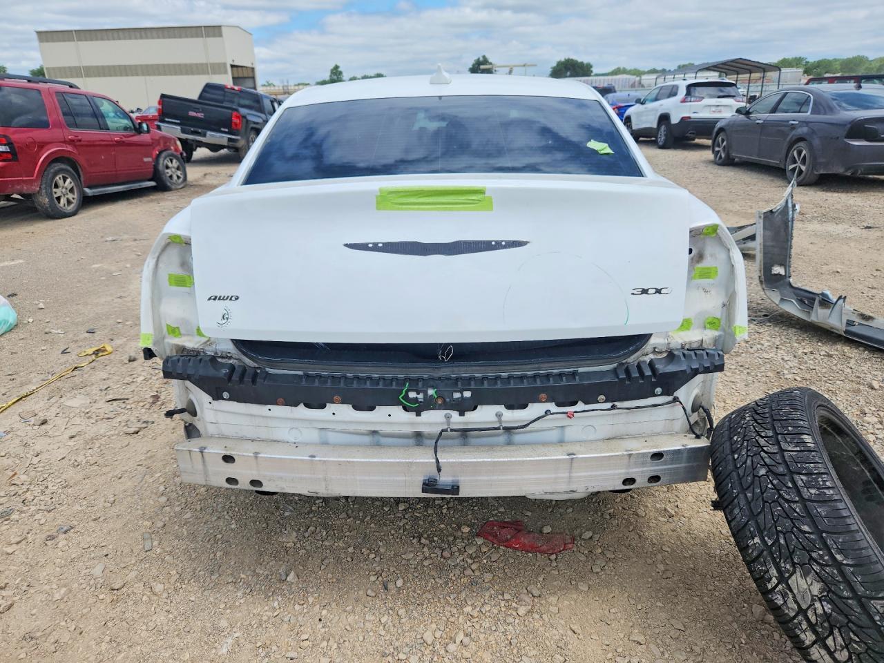 2016 Chrysler 300 Limited - Image 6