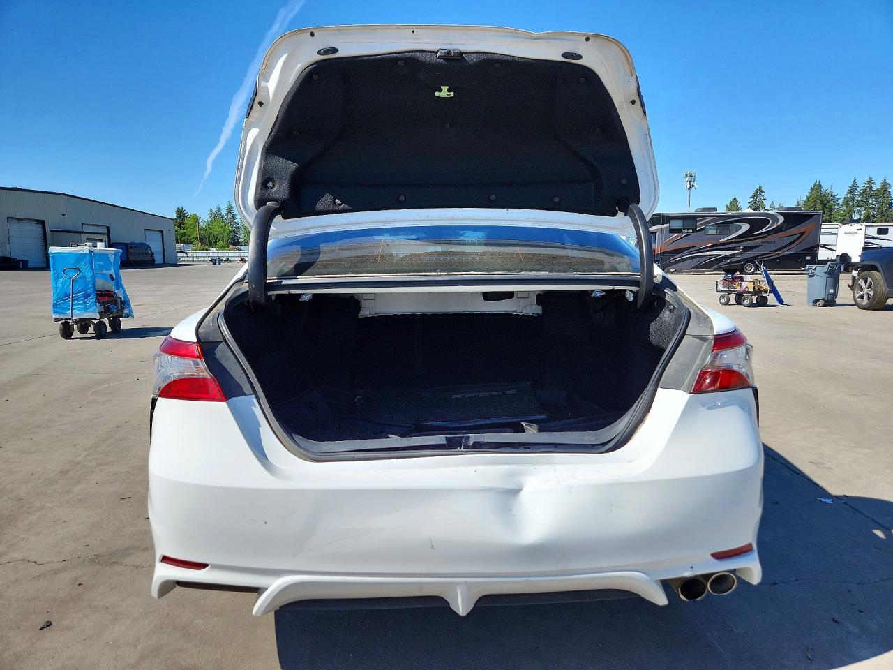 2019 Toyota Camry Se - Image 6